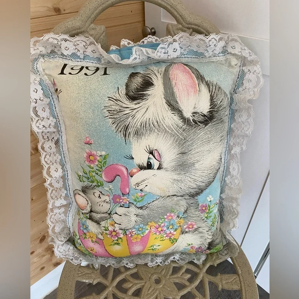 Vintage 1991 Handmade Ruffled Laced Puppy Kitten Calendar Tea Towels Pillow Home